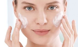 EUCERIN DermoPure Clinical Purifying Face skrubis, 100 ml