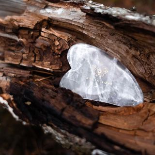 CRYSTALLOVE GuaSha Clear Quartz masāžas plāksne, 1 gab.