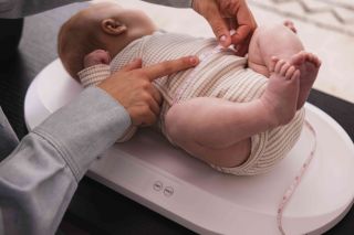 MOMINI Baby TinyTally elektroniskie svari, 1 gab.